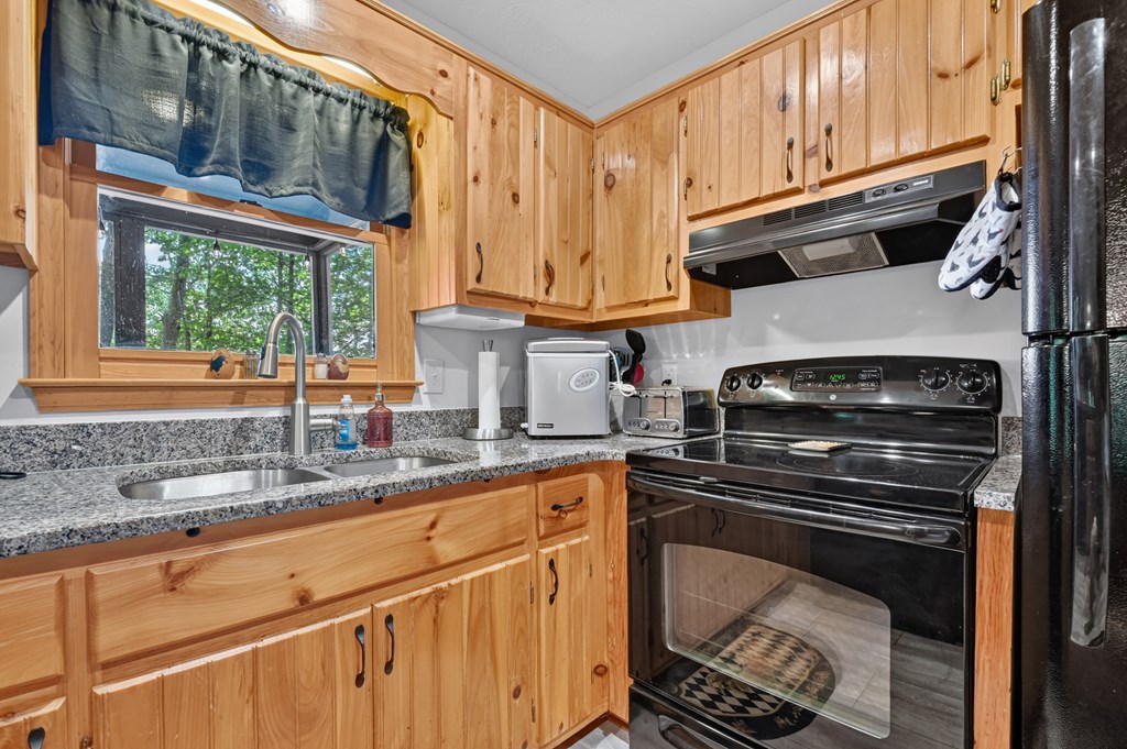 388 Walnut Ridge