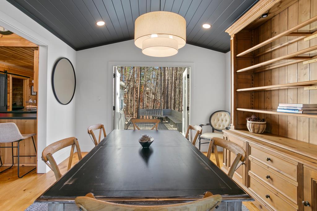 295 Vista Chalet Drive