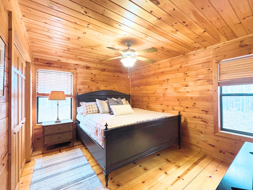 295 Vista Chalet Drive