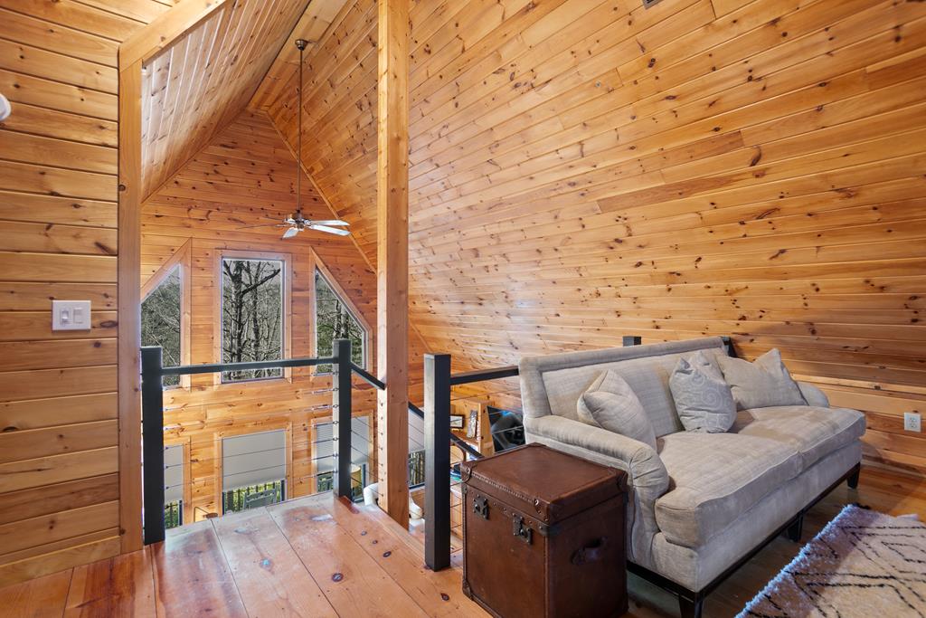 295 Vista Chalet Drive