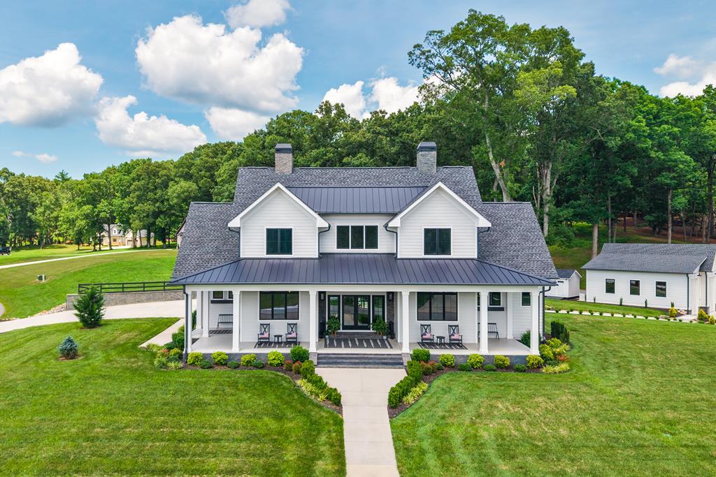24 Farmland Ct