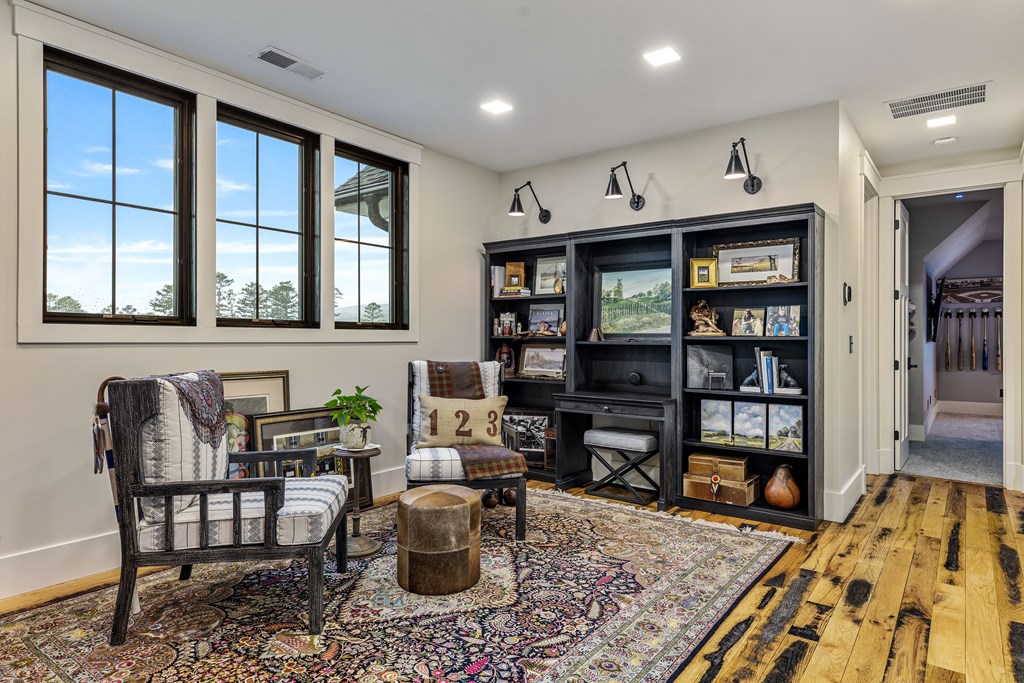 24 Farmland Ct