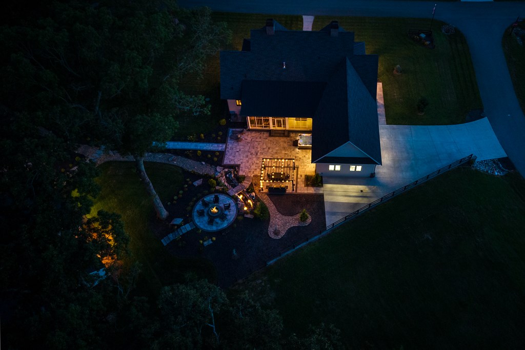 24 Farmland Ct