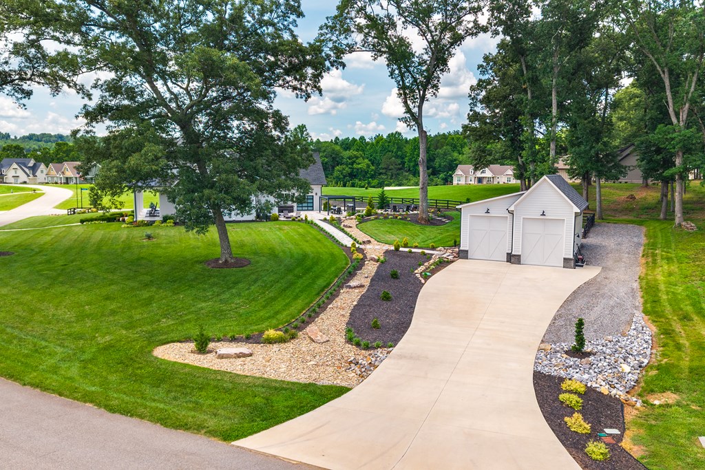 24 Farmland Ct