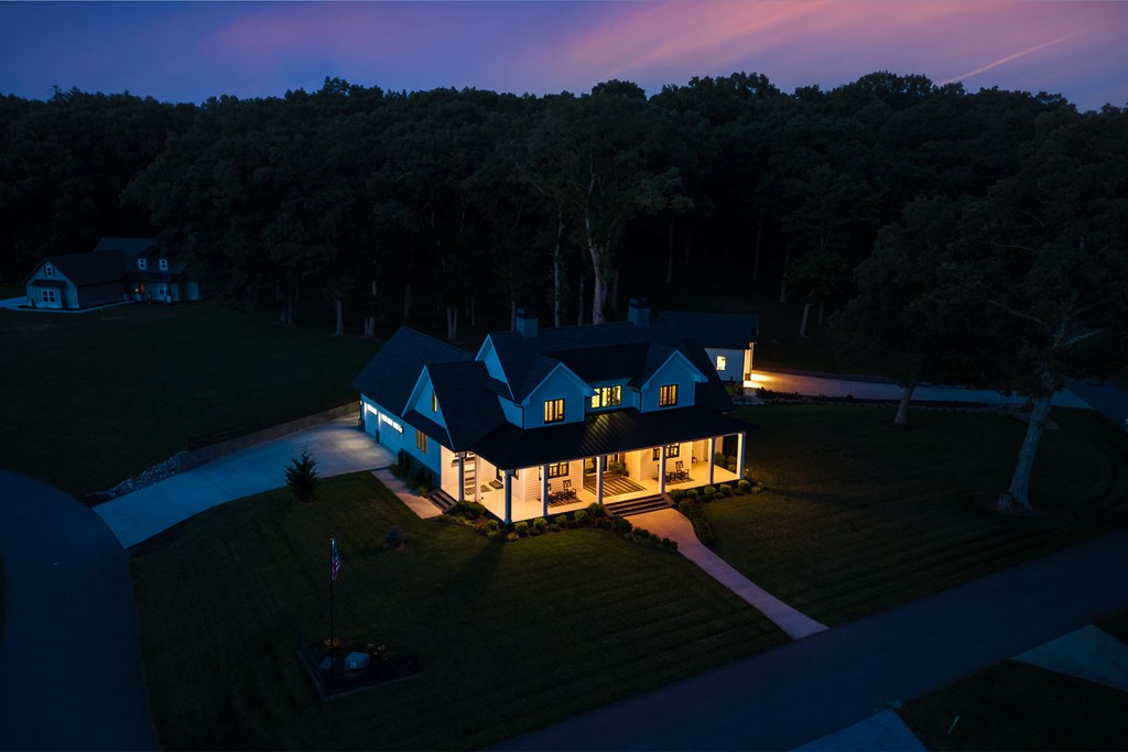 24 Farmland Ct