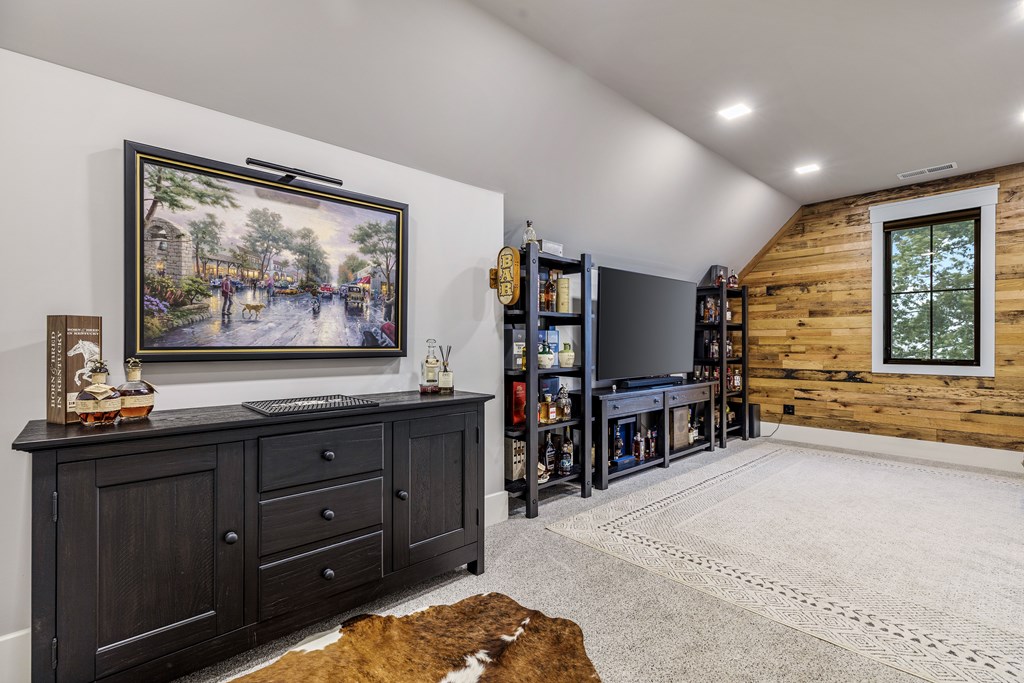 24 Farmland Ct