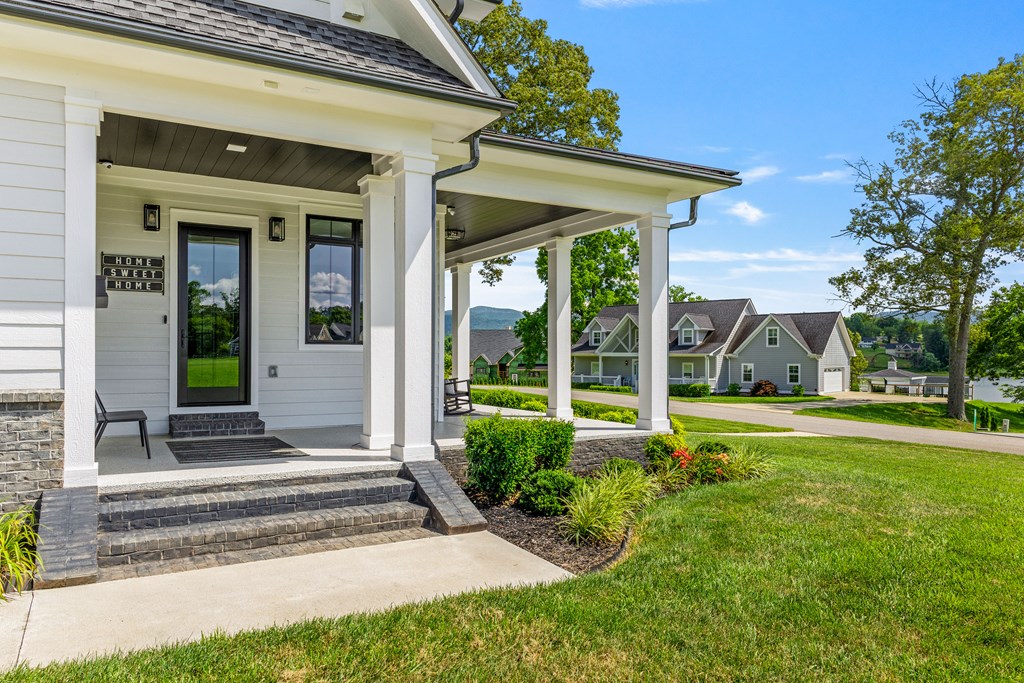 24 Farmland Ct