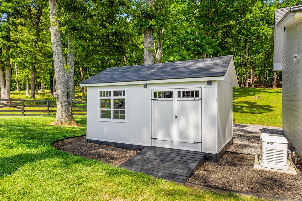 24 Farmland Ct