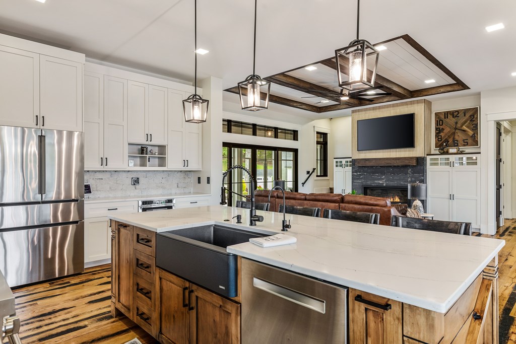 24 Farmland Ct