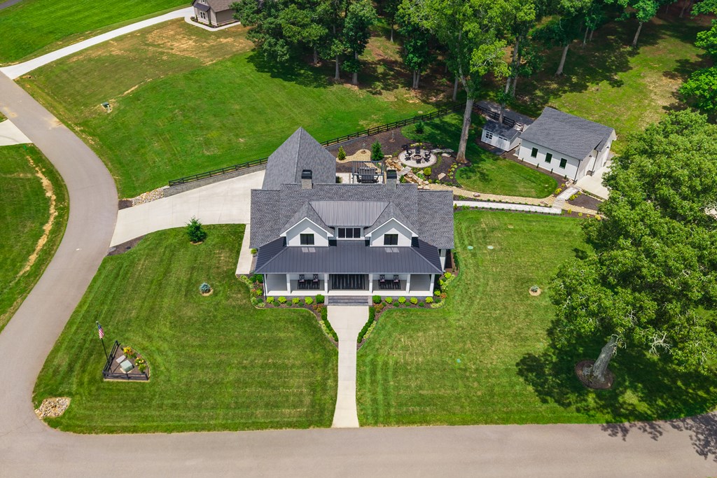 24 Farmland Ct