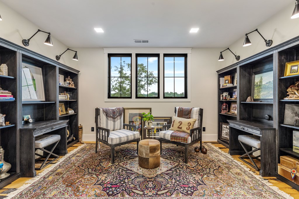24 Farmland Ct