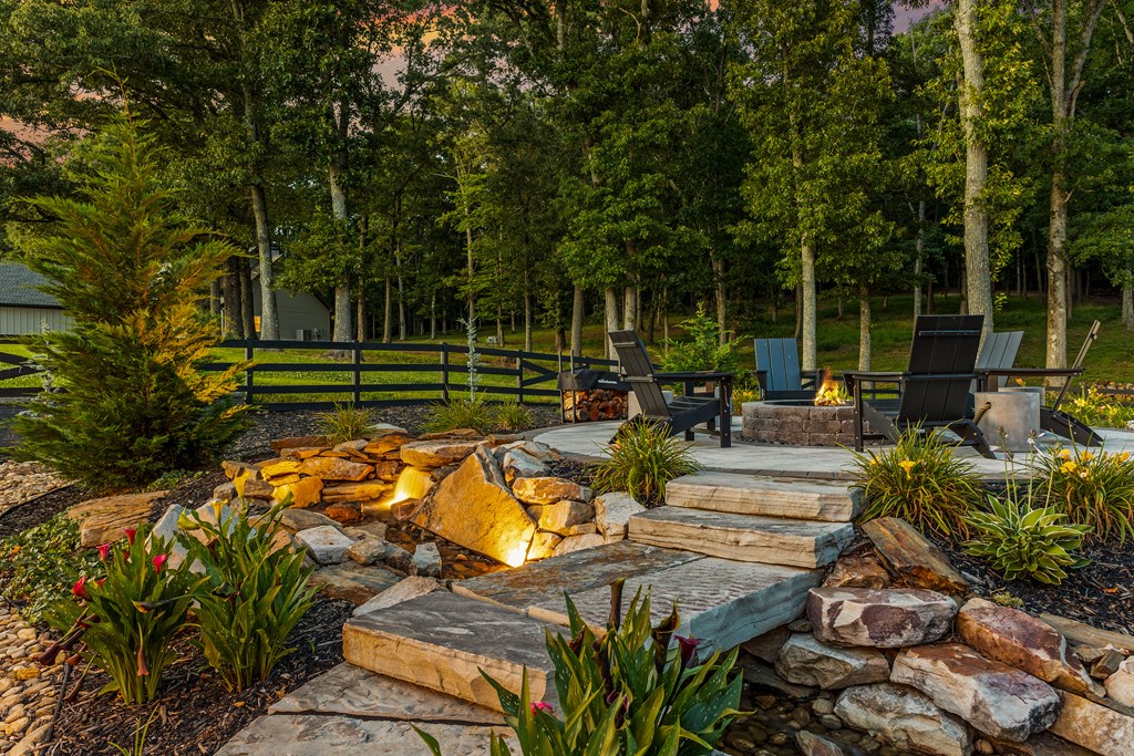 24 Farmland Ct