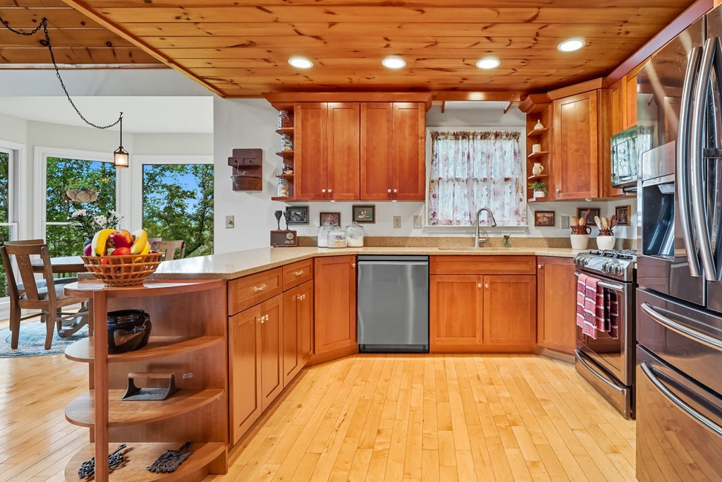 650 Myna Drive