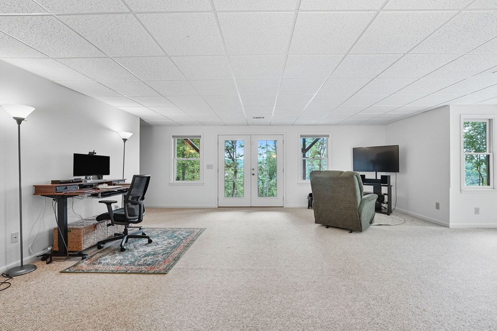 650 Myna Drive