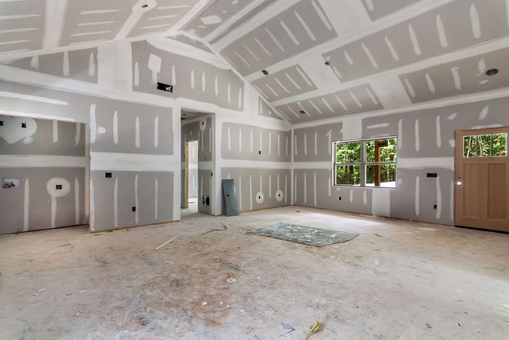 209 Pinecrest Court