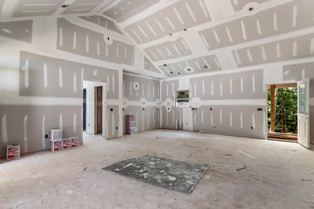 209 Pinecrest Court