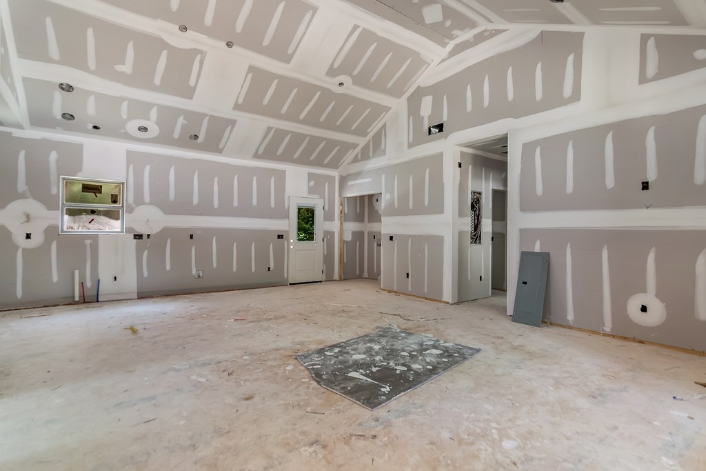 209 Pinecrest Court