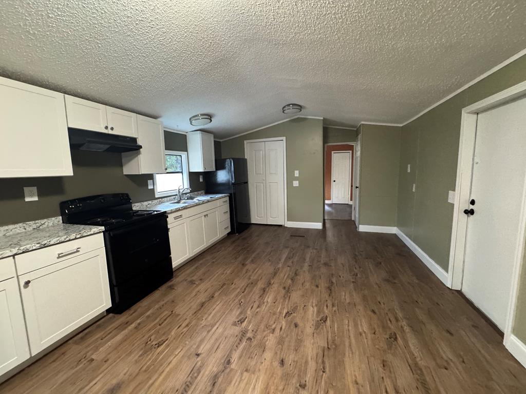 2637 Old Grade Road