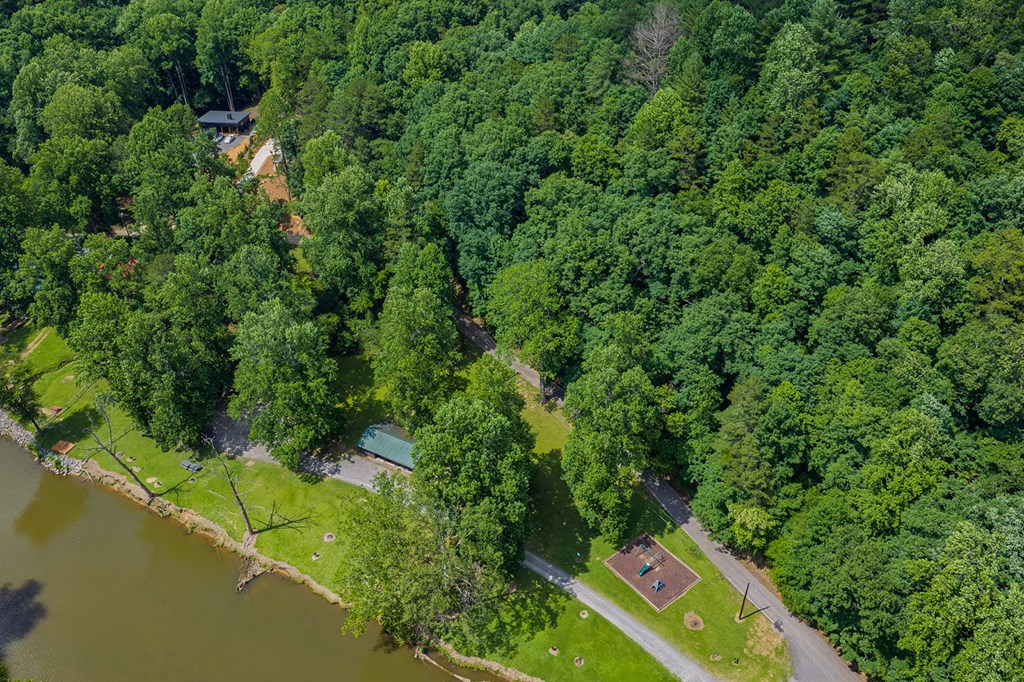 109 Edgewater Drive