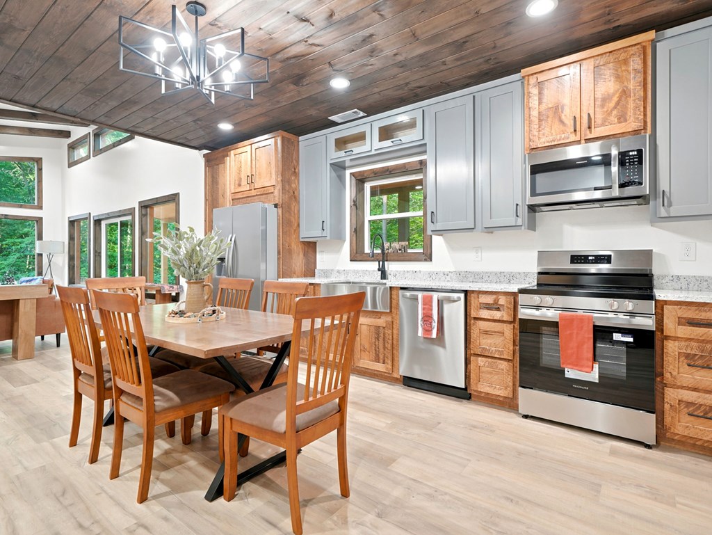 202 Jonquil Lane