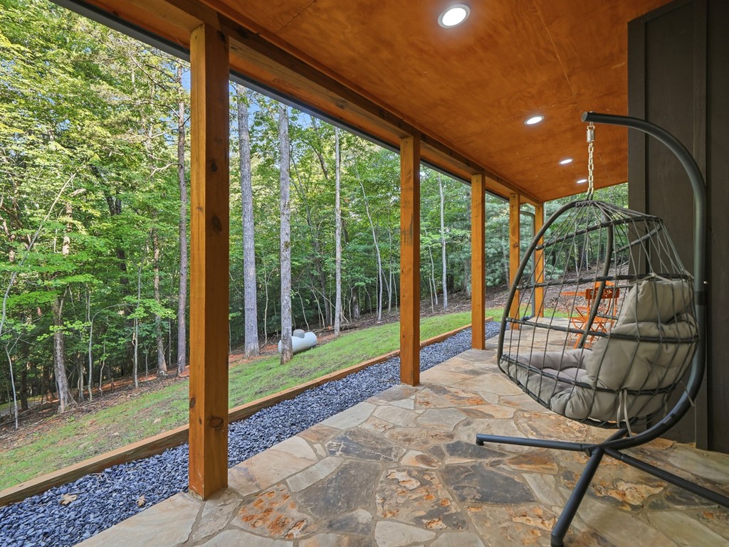 202 Jonquil Lane