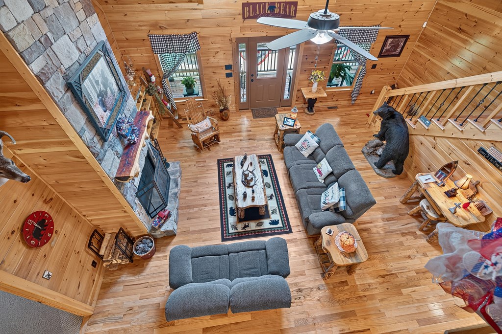 408 Mountain Creek Way