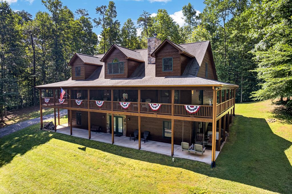 408 Mountain Creek Way