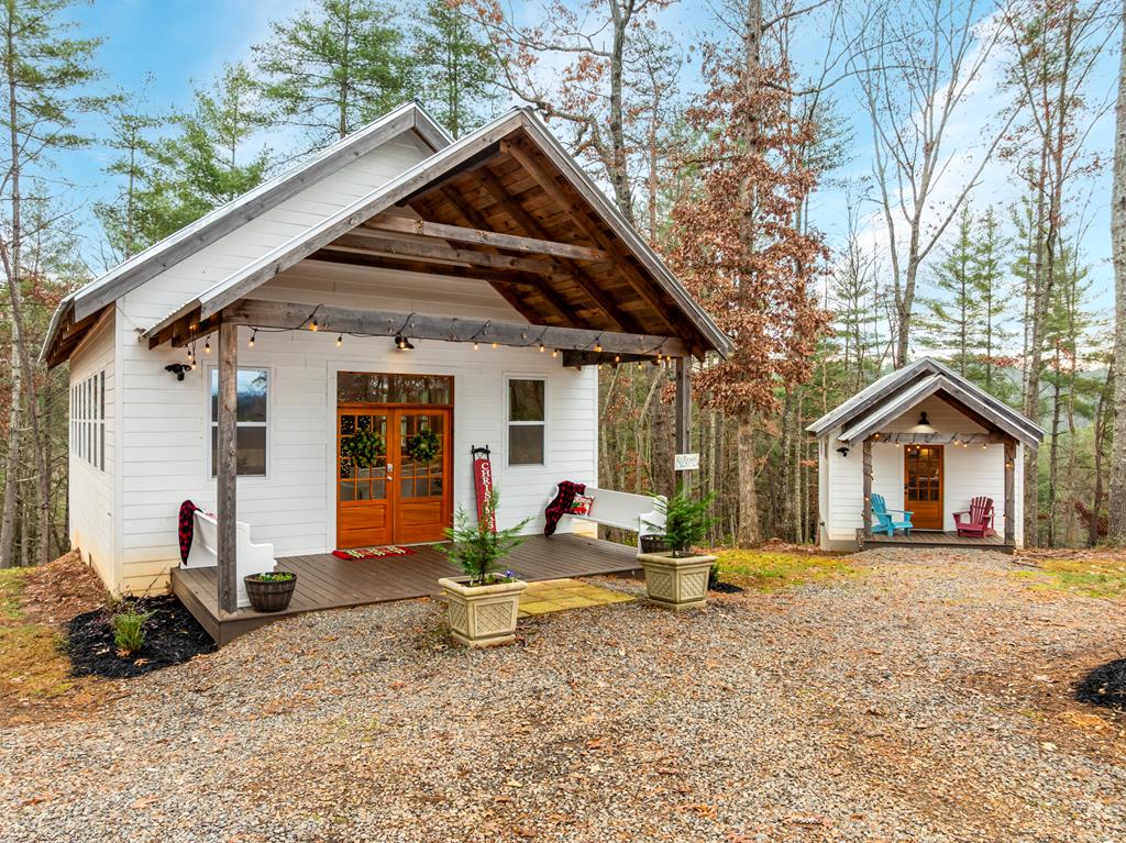 153 Riverview Circle