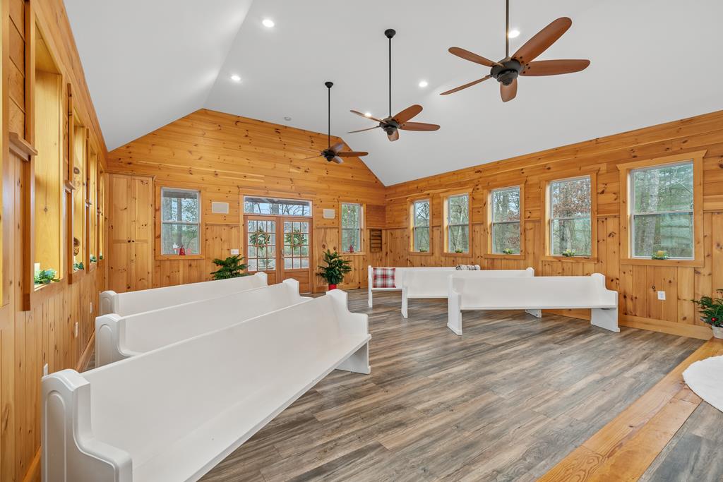 153 Riverview Circle