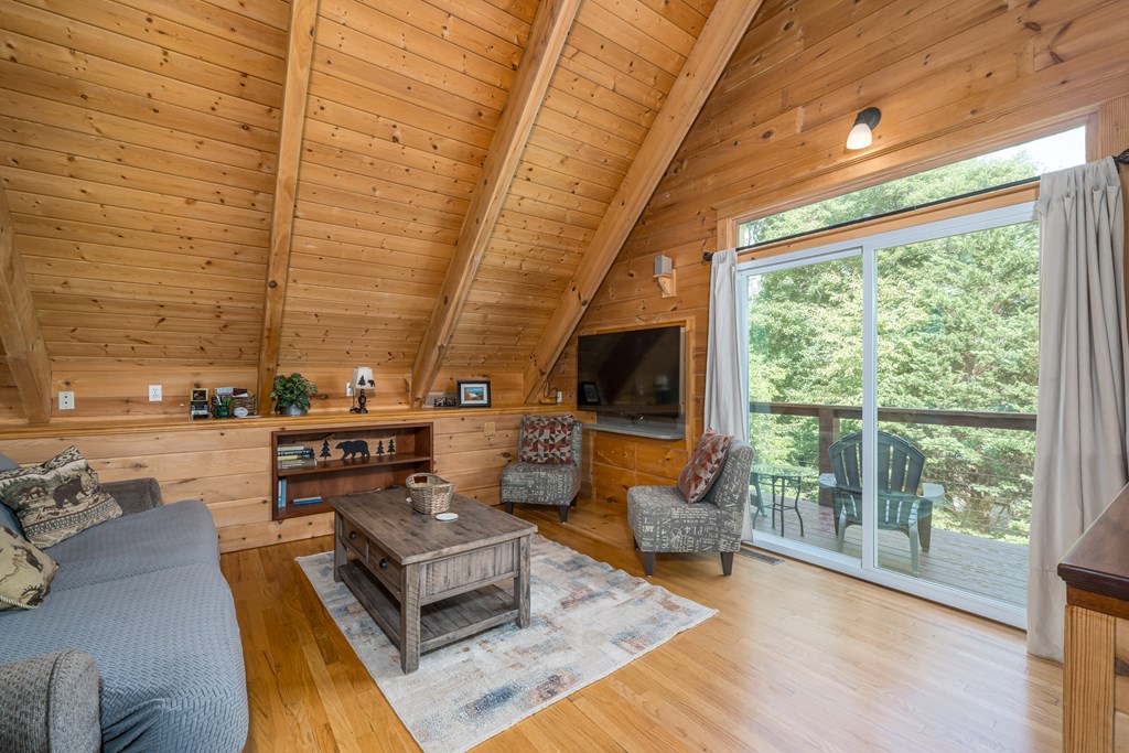 153 Riverview Circle