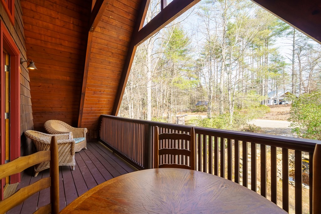 153 Riverview Circle