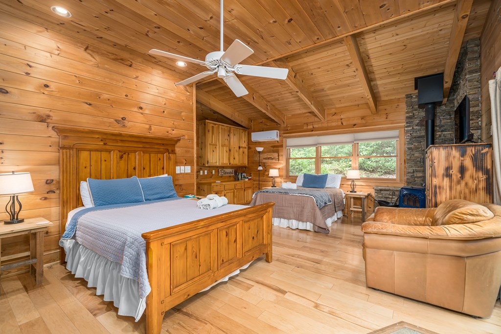 153 Riverview Circle