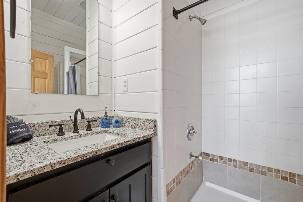153 Riverview Circle