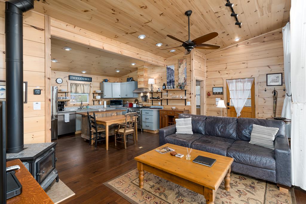 153 Riverview Circle