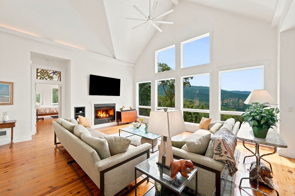 714 Clearview Drive