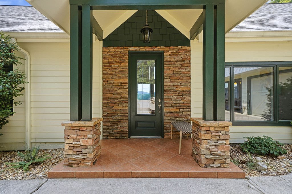 714 Clearview Drive