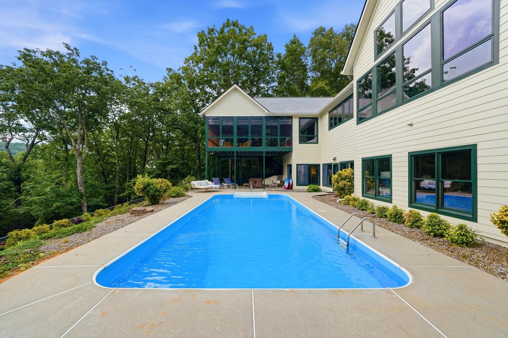 714 Clearview Drive