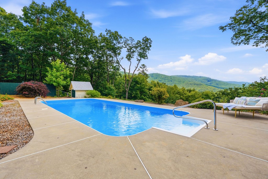 714 Clearview Drive