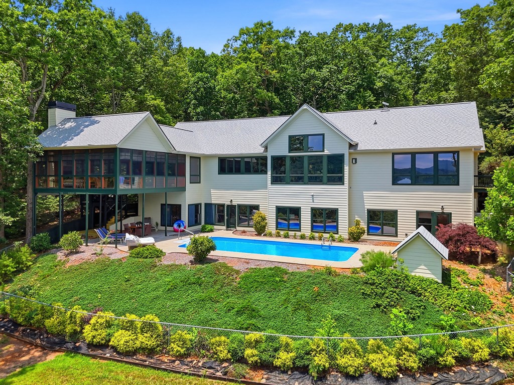 714 Clearview Drive