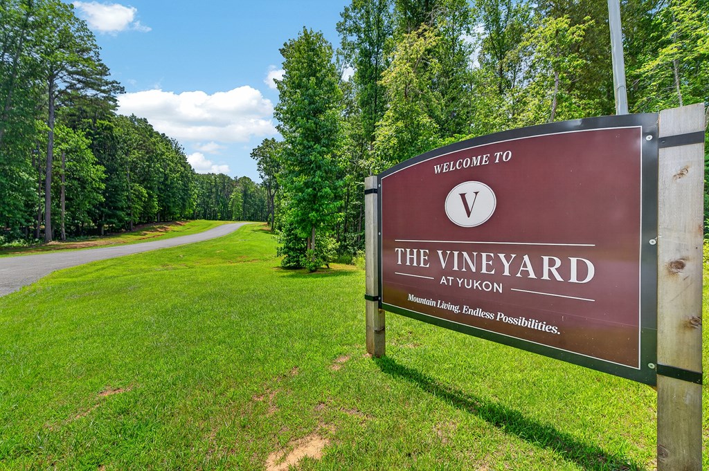 LT 227 Vineyard At Yukon