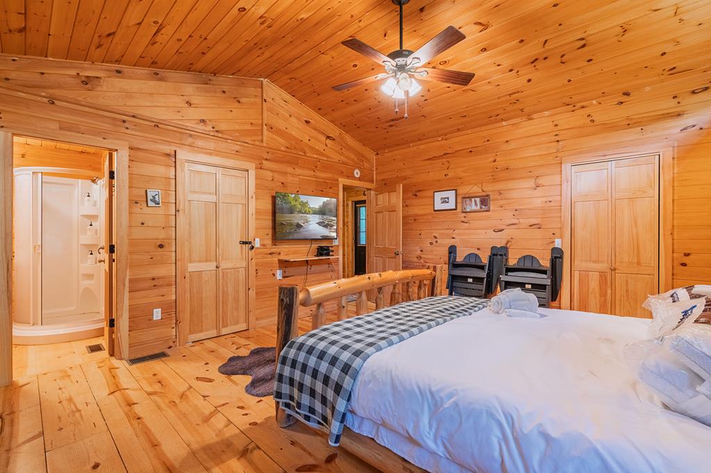 1480 Hidden Lake Drive
