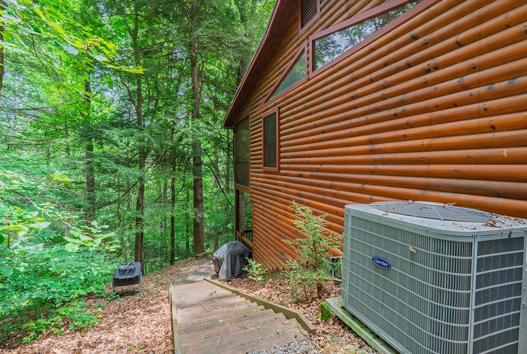 1480 Hidden Lake Drive