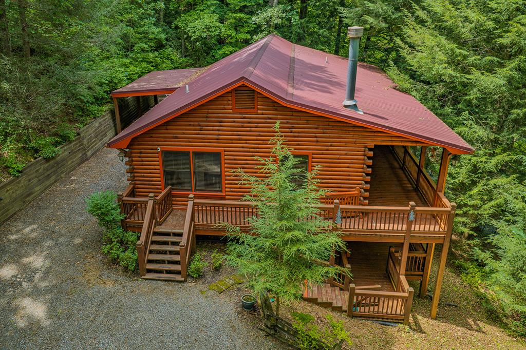 1480 Hidden Lake Drive
