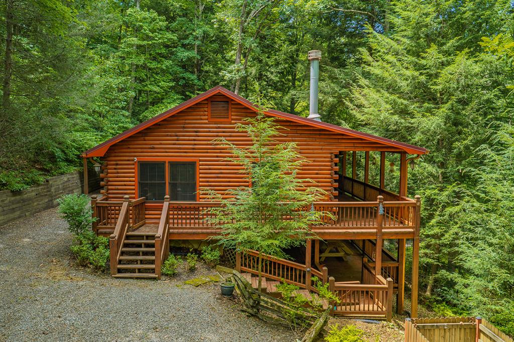 1480 Hidden Lake Drive