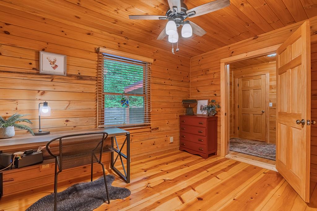 1480 Hidden Lake Drive