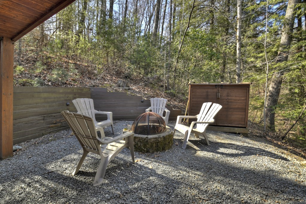1480 Hidden Lake Drive