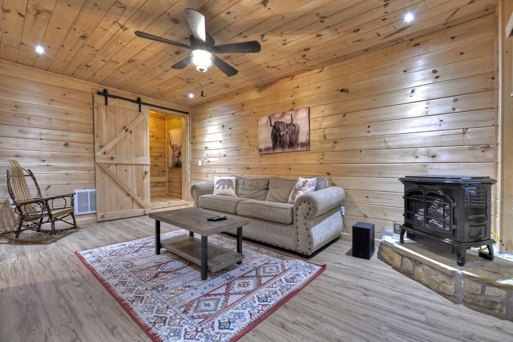 1480 Hidden Lake Drive