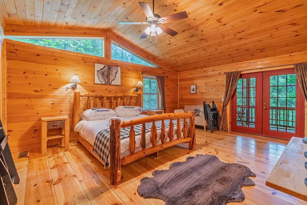 1480 Hidden Lake Drive