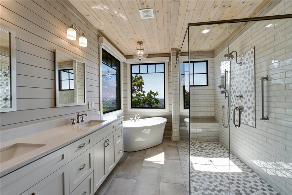 207 Utana Bluffs Trail