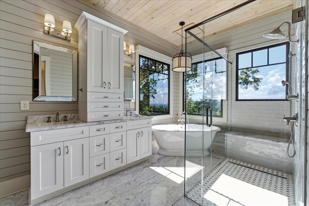 207 Utana Bluffs Trail